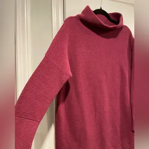 Free People Size S Burgundy Ribbed Mock Neck Sweater Large Oversized Cozy Knit thumbnail 3