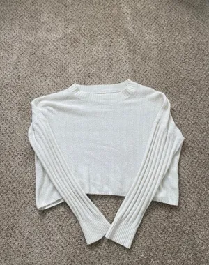 American Eagle sweater  thumbnail 4