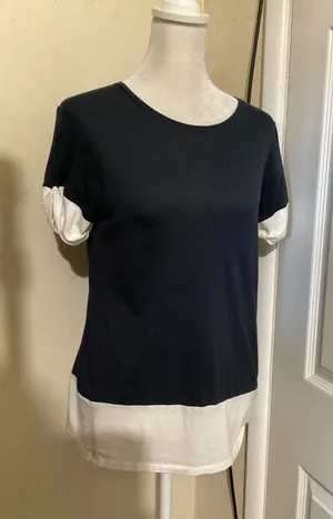 Vince Navy Blue White Colorblock Short Sleeve Top XS Crew Neck Cuffed Sleeve thumbnail 1