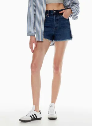 ✨Levi’s Ribcage Sz 27 Shorts✨ thumbnail 12