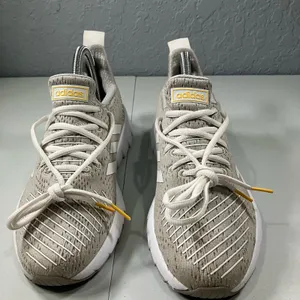 Adidas Asweego women's Grey White Knit Sneakers Size 6.5 thumbnail 6