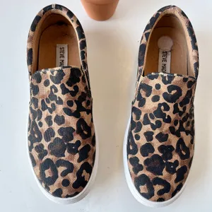 Steve Madden Gills Leopard Sneakers Womens Shoes 6.5M MobWIfe Y2K Slip On Fabric thumbnail 5