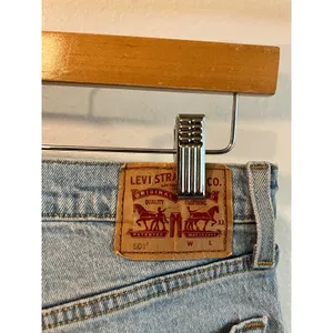 501s Levi's Light Wash Relaxed High Rise Straight Leg Jeans Size 28 thumbnail 4