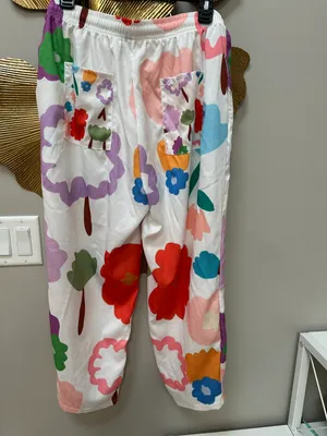Wide Legged Site Pants Bold Floral Print Elastic Waist Medium thumbnail 3