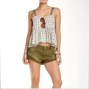 NWT Free People Army Green Denim Jean Distressed Hot Pants/ Shorts Size 26 thumbnail 2