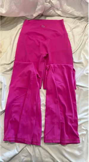 Hot Pink Crossover Flare Leggings Size M thumbnail 1
