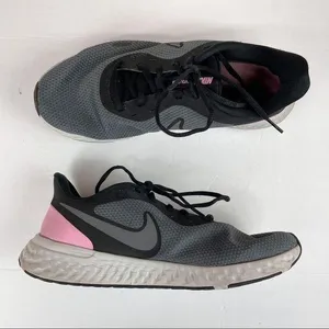 Nike Womens Revolution 5 Running Shoes Pink Black thumbnail 1