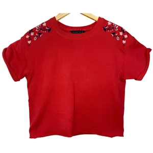 Abercrombie & Fitch Red White Floral Embroidered Cropped Sweatshirt Top Size S thumbnail 1