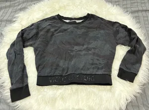 Victoria Sport Cropped Camo Long Sleeve thumbnail 1