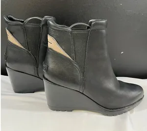 Sorel Womens Black Leather Chelsea Boots Size 8 SKU 6707 thumbnail 1