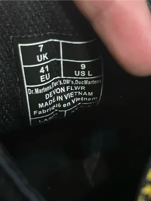 DR MARTENS Devon flower buckle black leather platform boots shoes women’s 9 new thumbnail 4