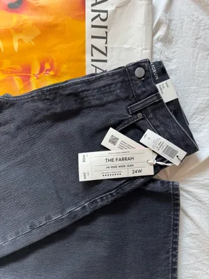 Aritzia Denim Forum The Farrah Hi-Rise Wide Jean Black Eyeliner thumbnail 5