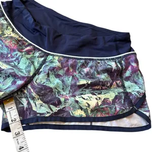Lululemon Speed Up Shorts Women 4 Abstract Workout Summer Beach Low Rise Running thumbnail 11