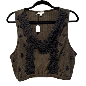 POL V Neck Waffle Crop Top Olive Green With Black Floral Appliqué Size Large NWT thumbnail 1