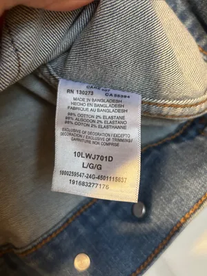 Wrangler Blue Jean Jacket Large 4 Pockets In Front Buttons Have W On Them thumbnail 6