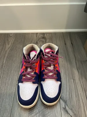 Nike  1 thumbnail 3