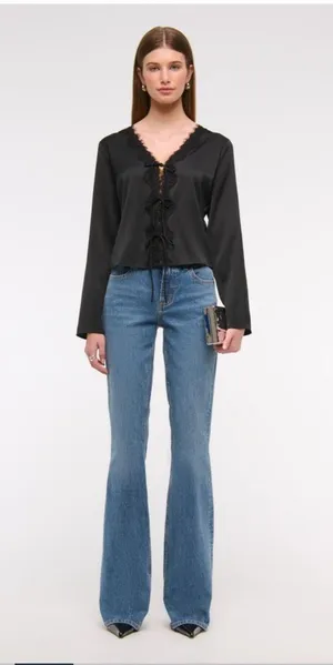 Mid-Rise Bootcut Abercrombie Jean thumbnail 3