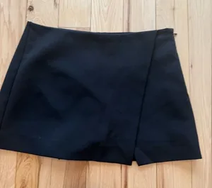 Zara Black Skort! Size Small! thumbnail 1