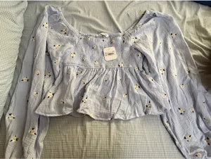 Altar’d state daisy floral peasant style long sleeve crop Large NWT thumbnail 1