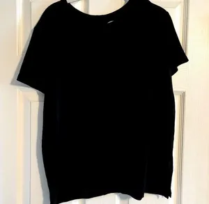 Black Tee Shirt Flowy with Pocket thumbnail 1