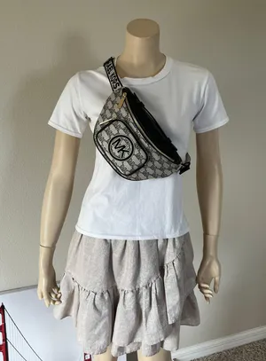 Michael Kors Belt Bag thumbnail 6