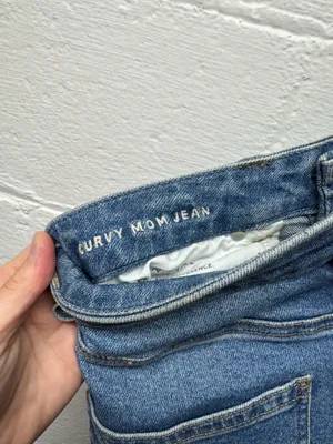 American Eagle Curvy Mom Jeans thumbnail 7