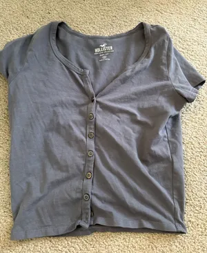Hollister Baby Tee thumbnail 1