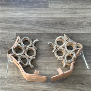 Azelia Wang Tan Stiletto Sandals 9 Nude Embellished PUT A RING ON IT Sexy Heels thumbnail 2