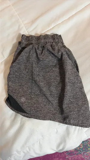 Lululemon Hotty Hot 4" thumbnail 5