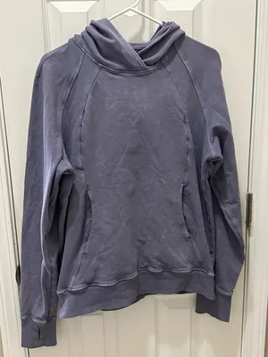 Lululemon Scuba Pullover hoodie in washed purple quartz size 6 thumbnail 3