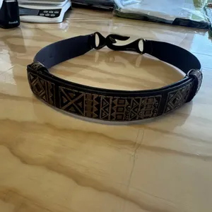Chicos Brown Leather Tribal Embroidered Belt Brass Hook Buckle Size S/M Bohemian thumbnail 5