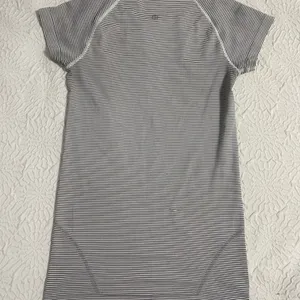 Swiftly Tech Short Sleeve thumbnail 2