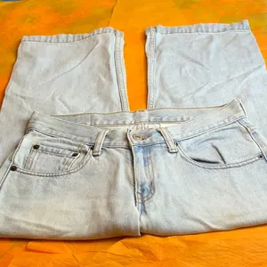 Levi’s red tab size 1 thumbnail 1