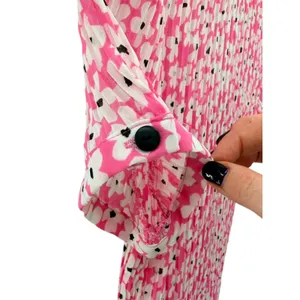 Dressbarn Pink Floral Pleated‎ Ruffle Button Blouse Romantic Cottagecore M thumbnail 8