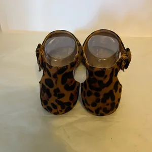 LOVE MARK 7.5 LEOPARD SUEDE ANKLE STRAP FLATS POINTY TOE BOX thumbnail 5