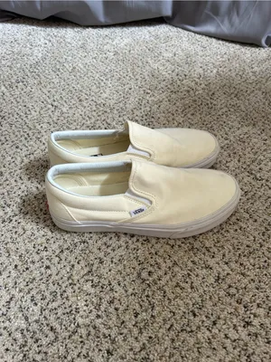 Vans Slip-On Sneakers in Off-White/Cream thumbnail 2
