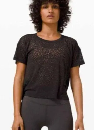 Lululemon cates‎ tee thumbnail 1