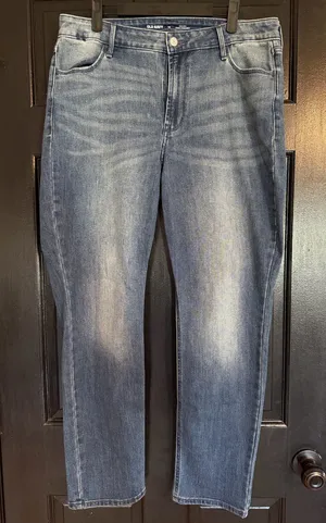Old Navy Straight Leg High-Rise Jeans thumbnail 1