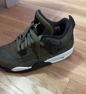 Air Jordan 4 Retro thumbnail 1