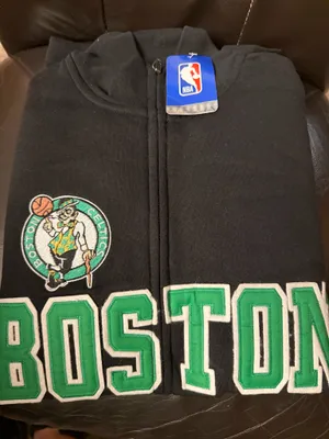 Zip up Black thumbnail 2