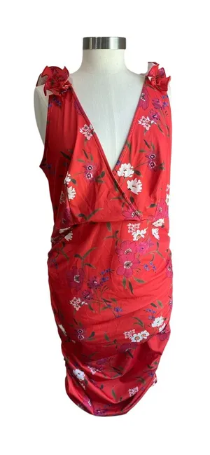 Fashion To Figure Red Floral Form Fitting Ruched Sides V Neck Mini Dress‎ Size 1 thumbnail 1