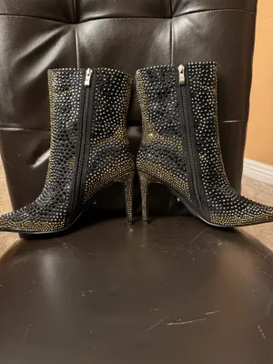 Boots Black Size 9 thumbnail 2