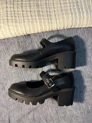 Dolce Vita Black Chunky Mary Jane Platform Heels Size 6 thumbnail 4