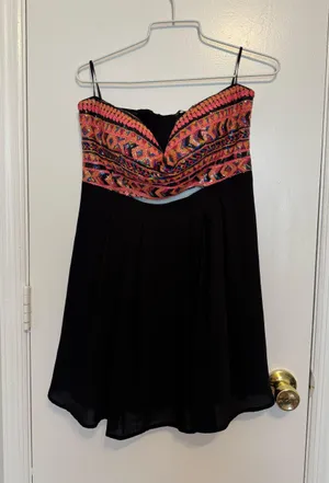 Forever 21 Sequin Strapless Cocktail Party Dress Size Large thumbnail 1
