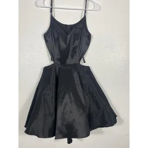 Windsor Black Satin Fit-and-Flare Spaghetti Strap Cutout Dress Size 5/6 thumbnail 4