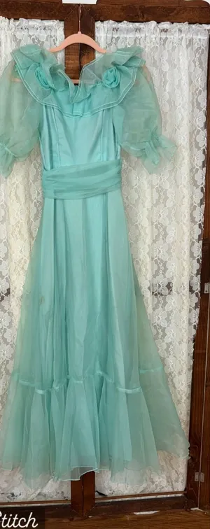 Darling Vintage 1970s/80s Mint Prom/Bridesmaid Gown thumbnail 1