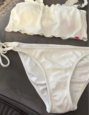 Xhilaration White Ribbed Ruffle Bikini Set thumbnail 7