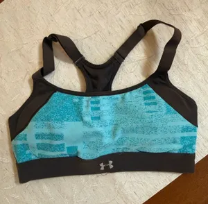 Under Armour Sports Bra thumbnail 1