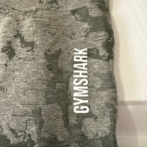 Gymshark Adapt Olive Camo High-Waist Leggings thumbnail 2