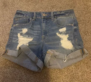 Aeropostale Hugh Rise Midi Shorts thumbnail 1